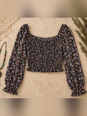 Dynamite Black Floral Smocked Long-Sleeve Crop Top